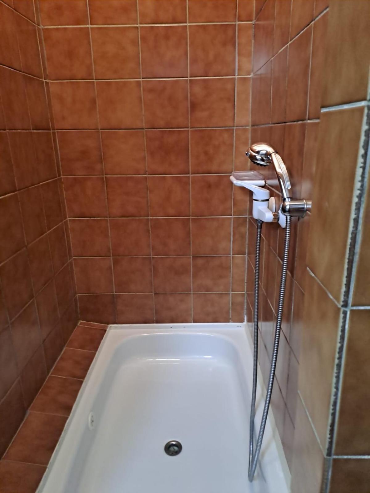 Hotel Kamenny Vrch Chomutov Esterno foto