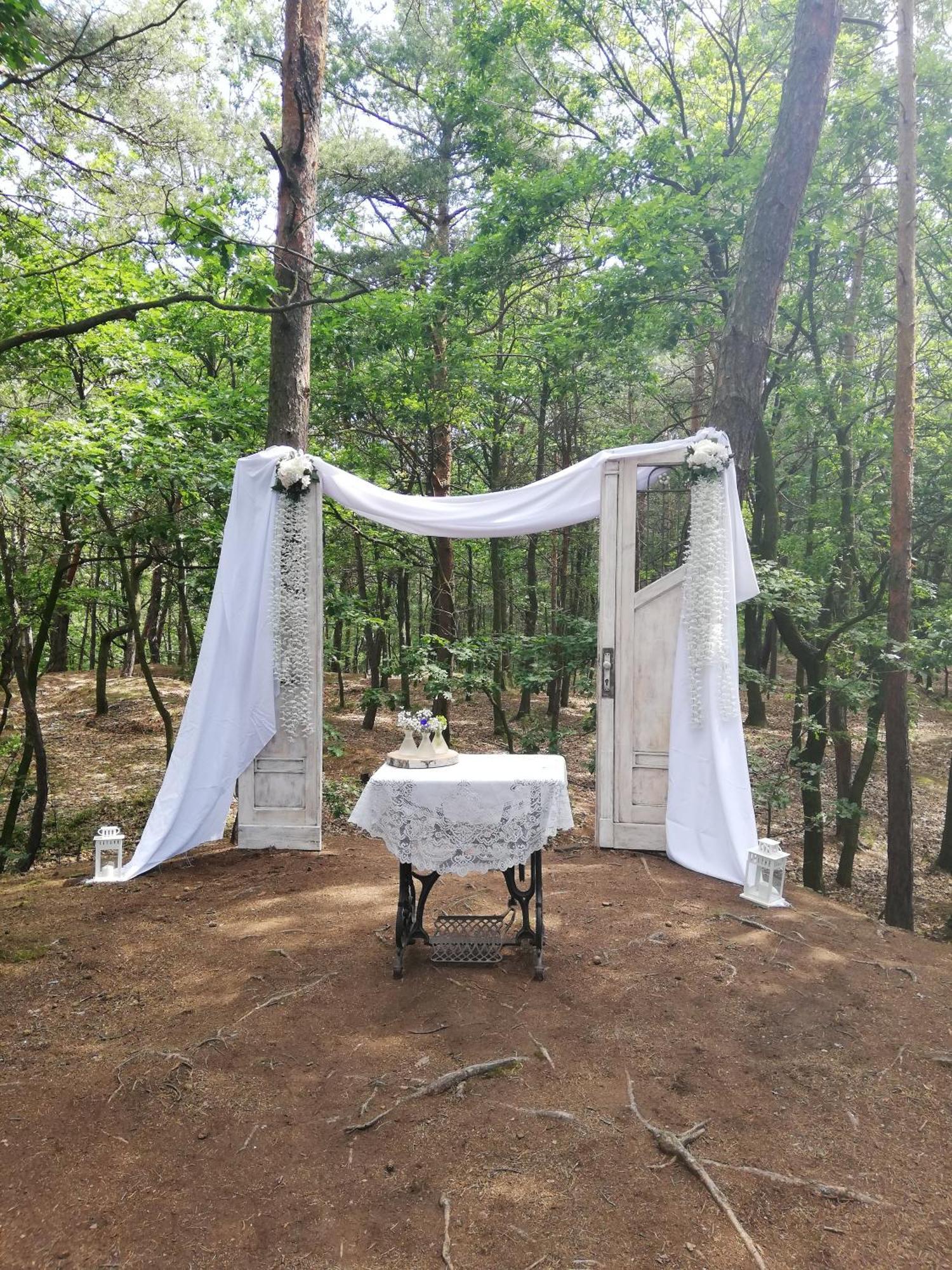 Hotel Kamenny Vrch Chomutov Esterno foto